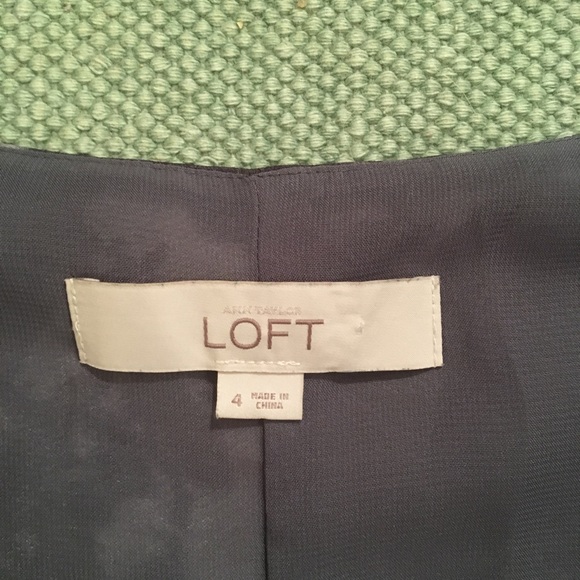 EUC Loft size 4 shadow Grey Shift Dress! - Picture 3 of 4